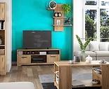 Ein einzigartiges Wohnzimmer mit turkisfarbenen Accessoires