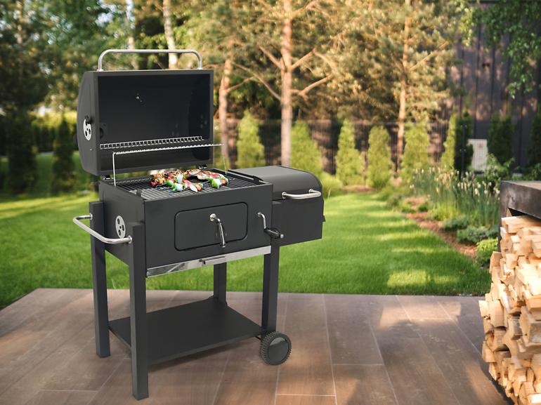 Holzkohlegrill mit Räucherkammer 99925