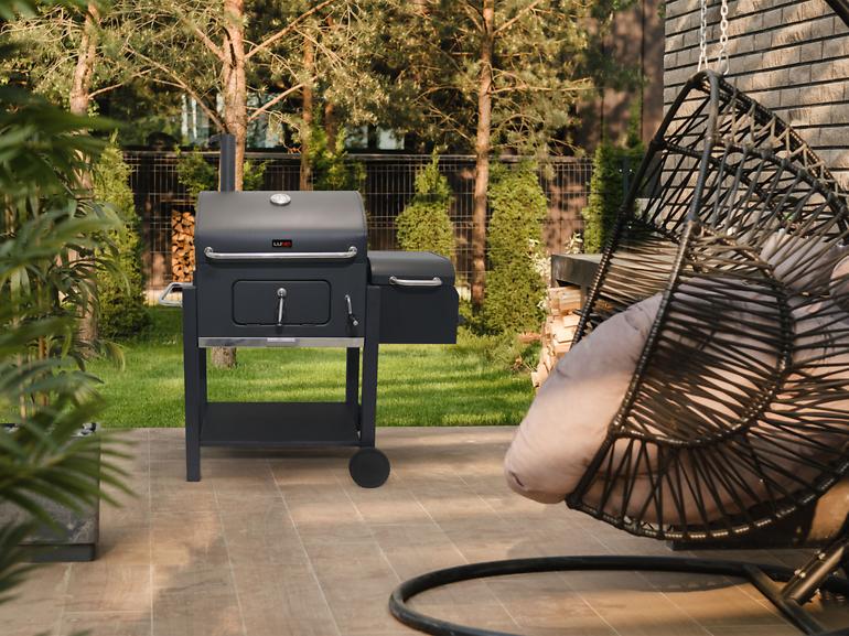 Holzkohlegrill mit Räucherkammer 99925