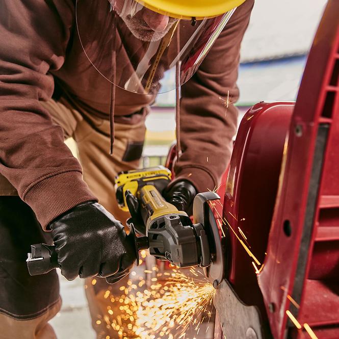 Akku-Winkelschleifer ohne Kohlebürsten Fatmax® V20 2x4.0 Ah 18V