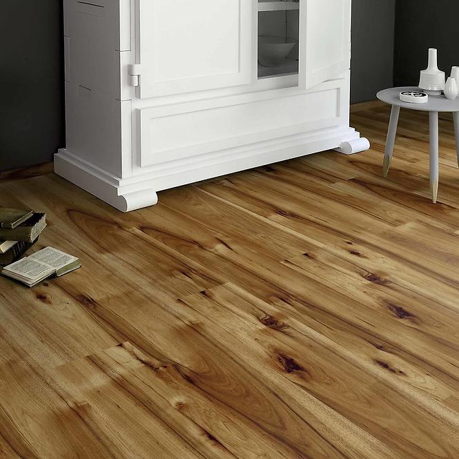 Laminatboden schwimmende Verlegung Hickory Bravo 8mm AC4 4V 80070